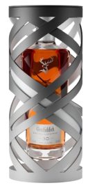 Glenfiddich 30yo Single Malt 43% vol | Pudel + tuub | 0.7L